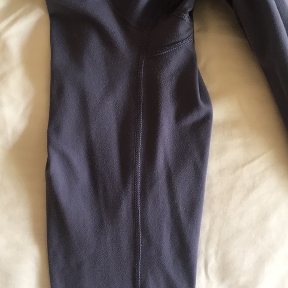 *sold* Lululemon Greyvy Wunder Unders - Picture 5 of 6